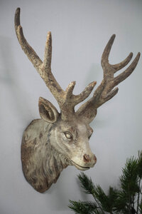 Mehreen Cream Magnesia Deer Wall Statue A 5