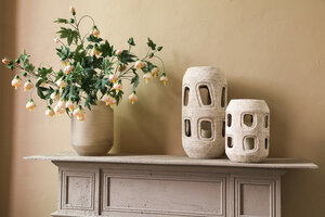 Tayla Ant White round cement storm lantern open S 2