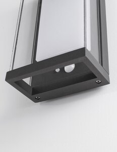 Elegant BAY anthracite solar wall light with motion sensor by Nova Luce 5
