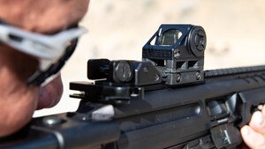 SHIELD Switchable Interface Sight-Center Dot (SIS2-CD) Rotpunktvisier 3