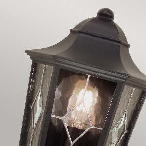 Norfolk outdoor wall light 2