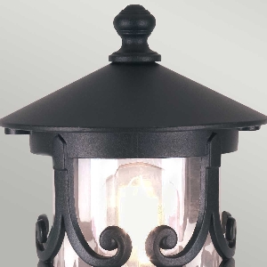Hereford pedestal lantern 2