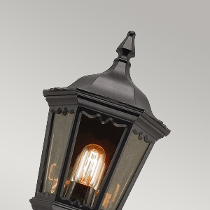 Medstead wall light with motion sensor 2