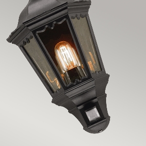 Medstead wall light with motion sensor 3
