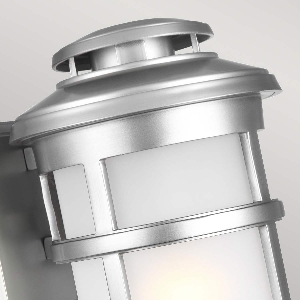 Newport wall light 2