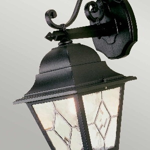Norfolk wall light 4