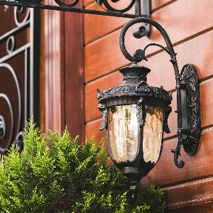 Philadelphia wall lantern 2