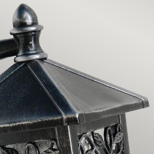 Winchcombe wall lantern 5